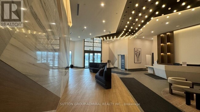 Building Photo - 1037 The Queensway