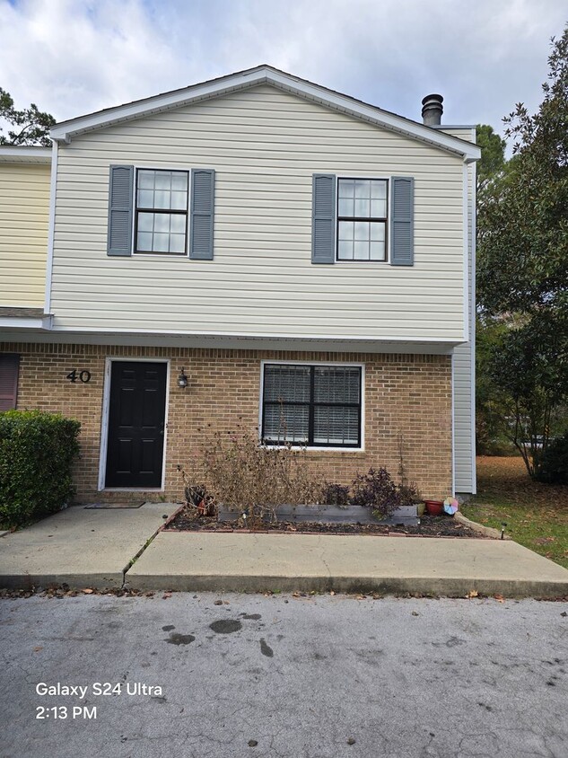 Primary Photo - 3 Bedroom, 1.5 Bath Townhome