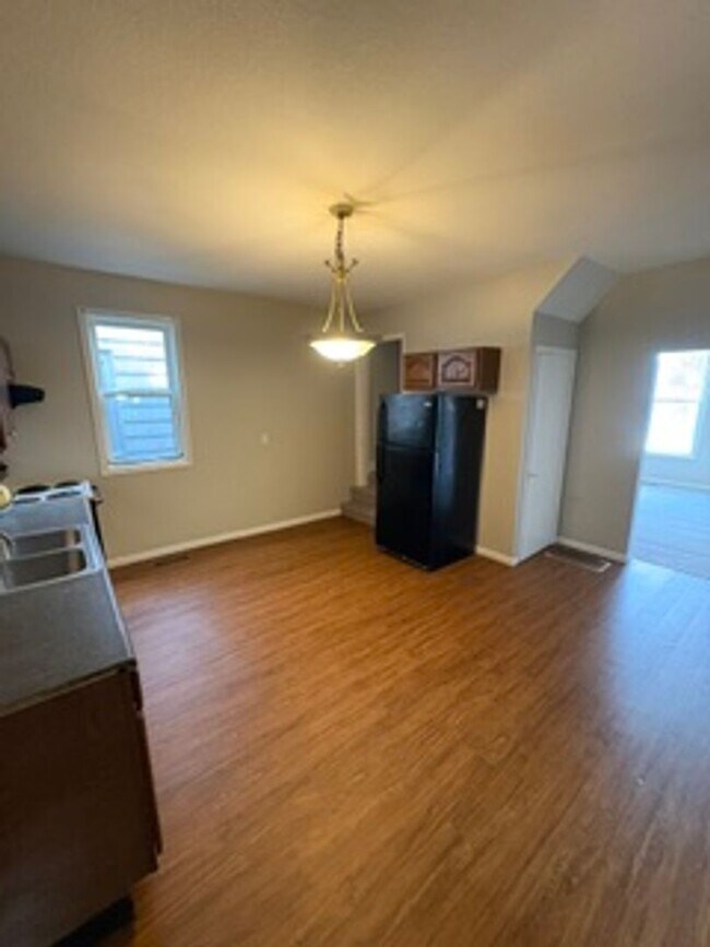Building Photo - 4 bedroom single family home in Peoria for Rent