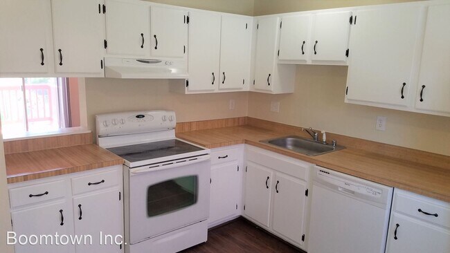 Foto del edificio - 3 br, 2 bath House - 1669 Colonial Way