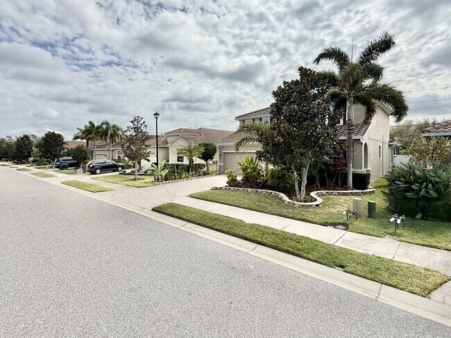 Foto del edificio - 2948 Oriole Dr