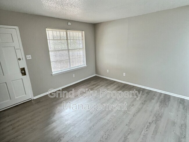 Foto del edificio - 915 Pope St