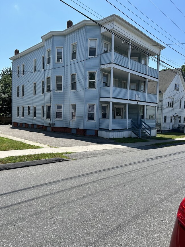 Building Photo - 80 Cochran St