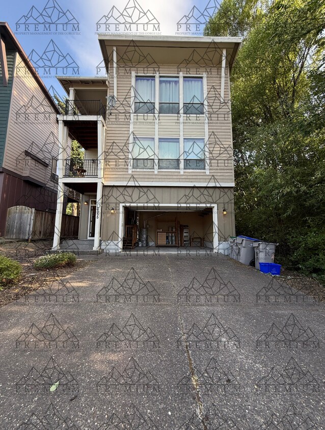 Foto principal - 3 Bedroom 4 Bathroom - Hood River
