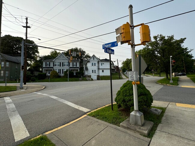 Foto del edificio - 12 S Wade Ave