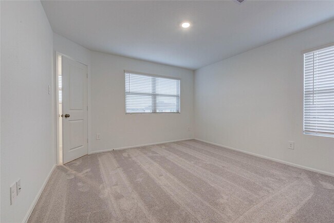 Foto del edificio - 310 Birch Blossom Path