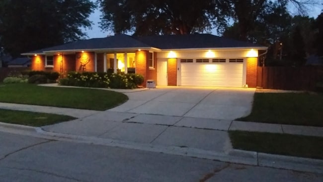 Building Photo - 1274 Rockdale St