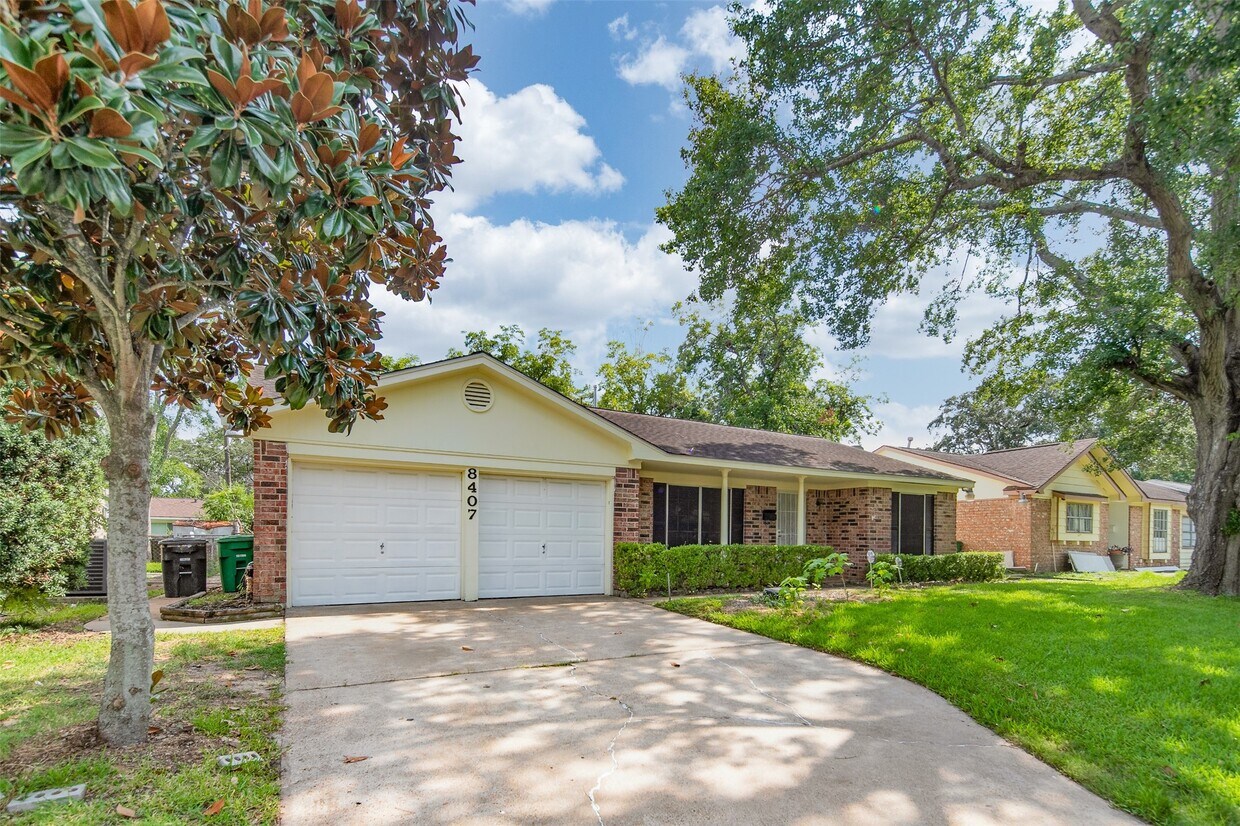 Foto principal - 8407 Stroud Dr