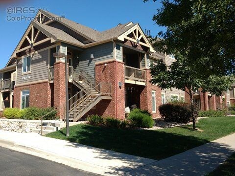 Building Photo - 2445 Windrow Dr