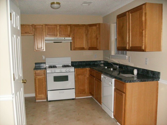 Building Photo - 270 Capeton Ct