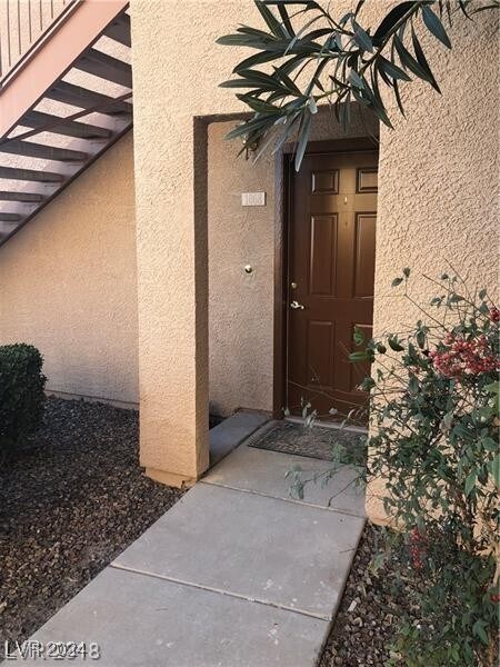Building Photo - 1050 E Cactus Ave