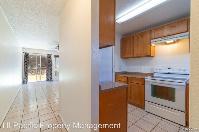 Building Photo - 2 br, 1 bath House - 1227 Ala Alii St #45