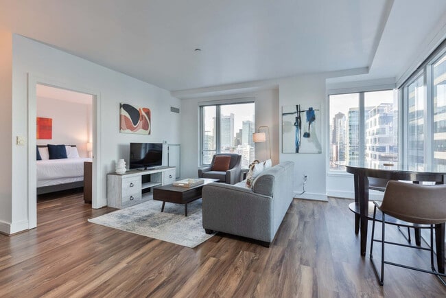 Foto del edificio - 100 Pier 4 Blvd.