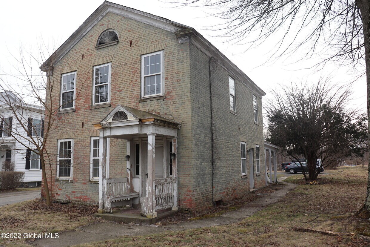 16 S Main St, Schaghticoke, NY 12154 Townhome Rentals in Schaghticoke NY