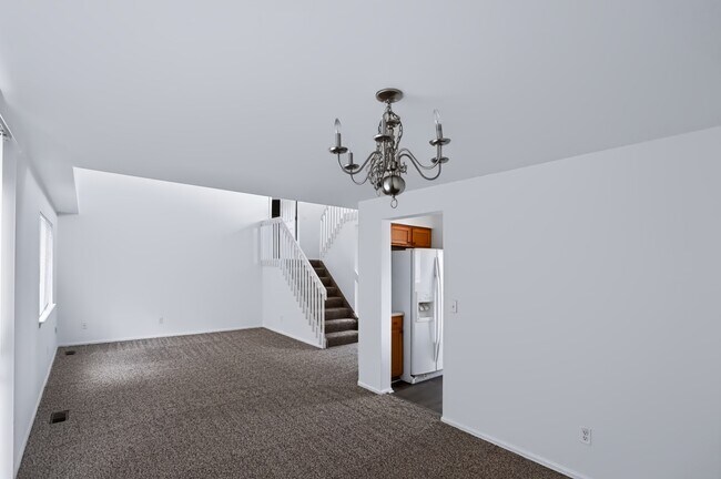 Building Photo - 2489 Comanche Creek Dr