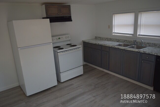 Foto del edificio - 715 23rd St NW