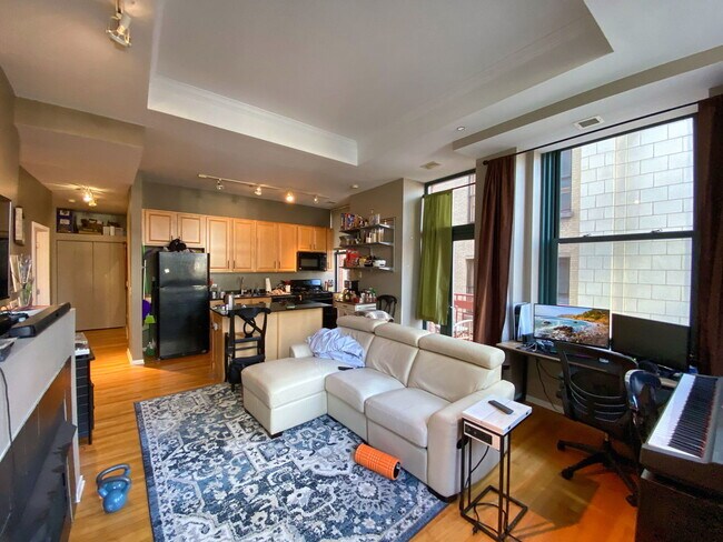 Foto del edificio - 208 W Washington St