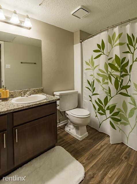 Building Photo - 2 br, 1 bath Apartment - 2012 Taxco Rd # 2 B8