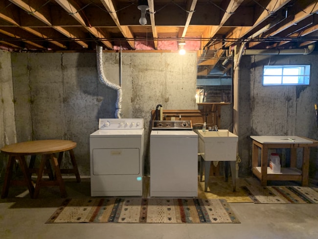 Building Photo - 14 Ferncrest Dr