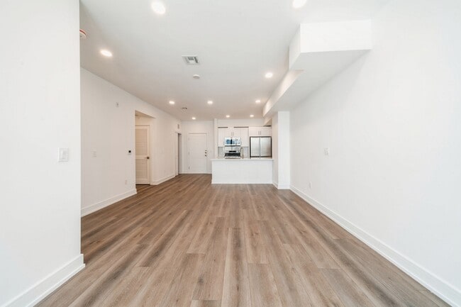 Photo - 32 Jones St House