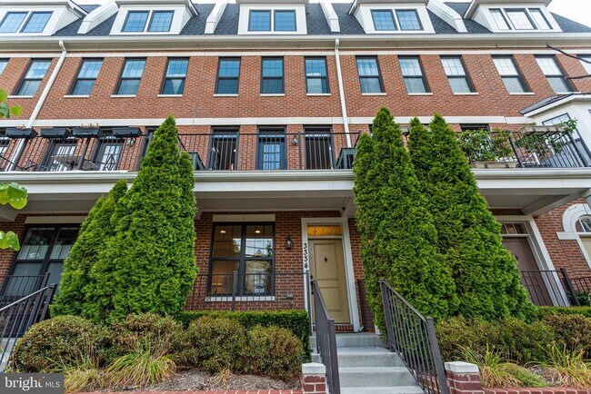 Foto del edificio - 3334 7th St NE