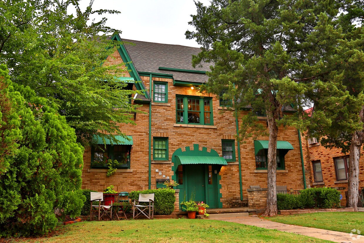 Foto del edificio - 3408 N Robinson Ave