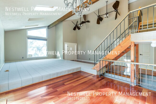 Building Photo - Great 5-bed Home in Sandy