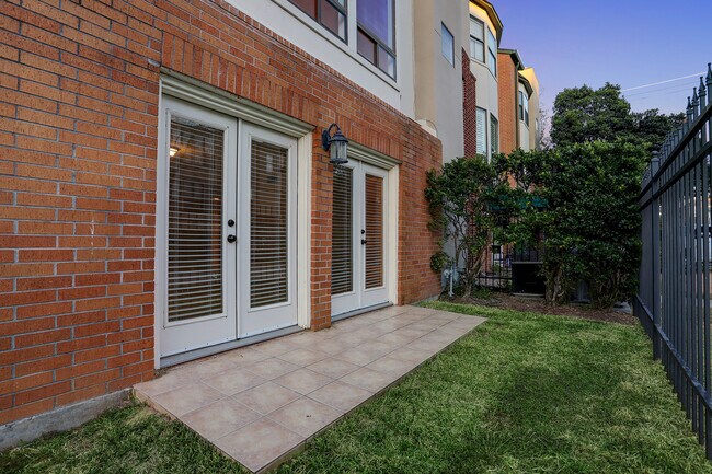 Foto del edificio - 5400 Gibson St