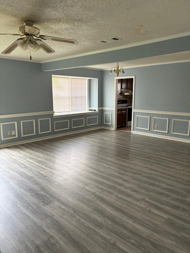 Building Photo - 48 Meadowoods Ter