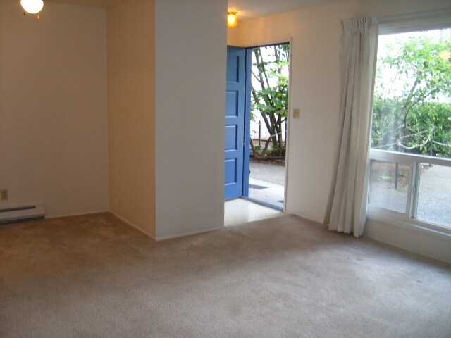 Foto del edificio - 2200 NE 10th Pl