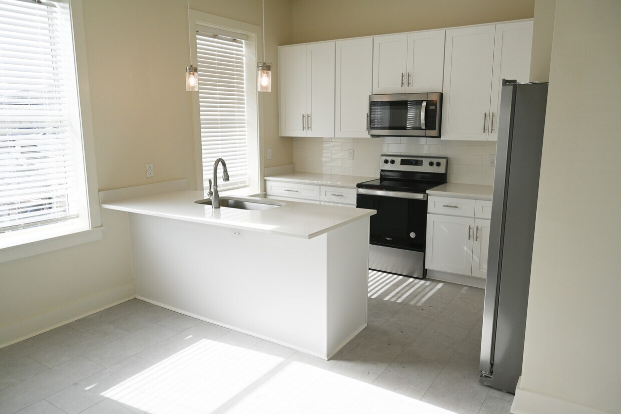 Primary Photo - 720 Delmas Ave