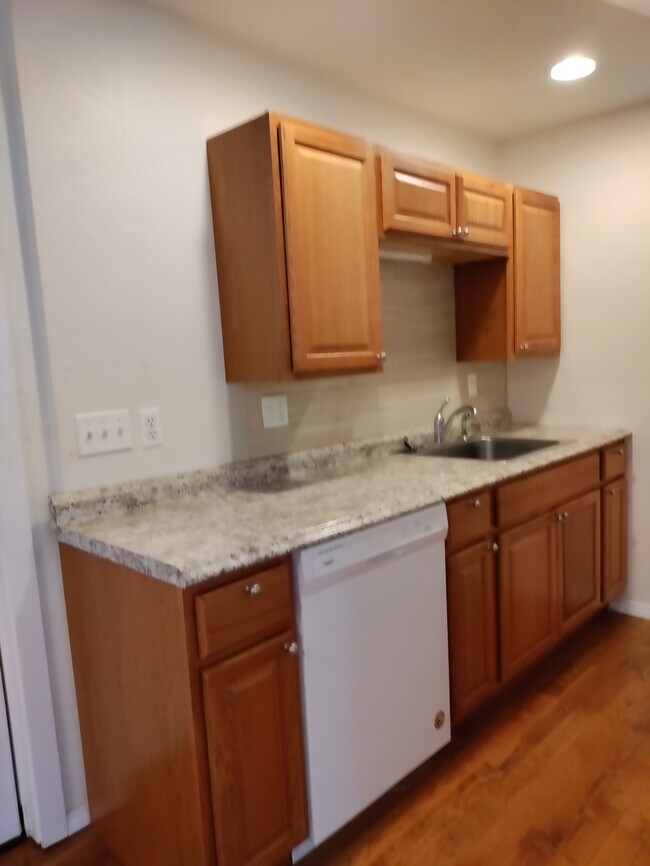 Cocina - 19 Chestnut St