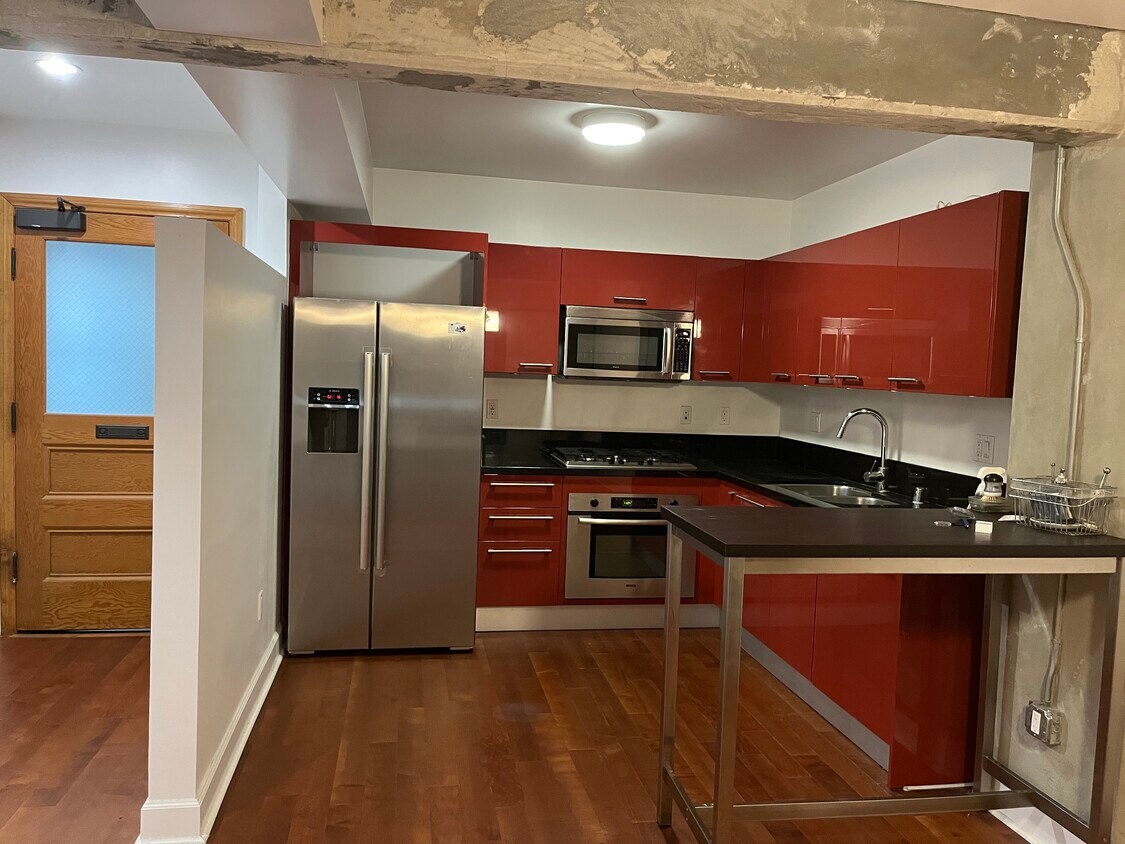 Foto principal - 416 S Spring St