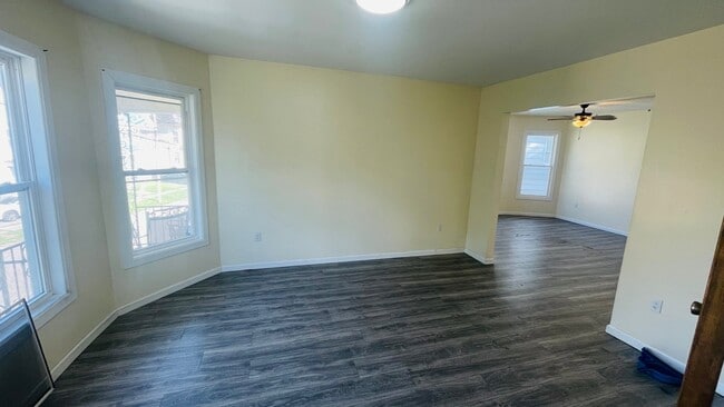 Building Photo - 21 Noyes St