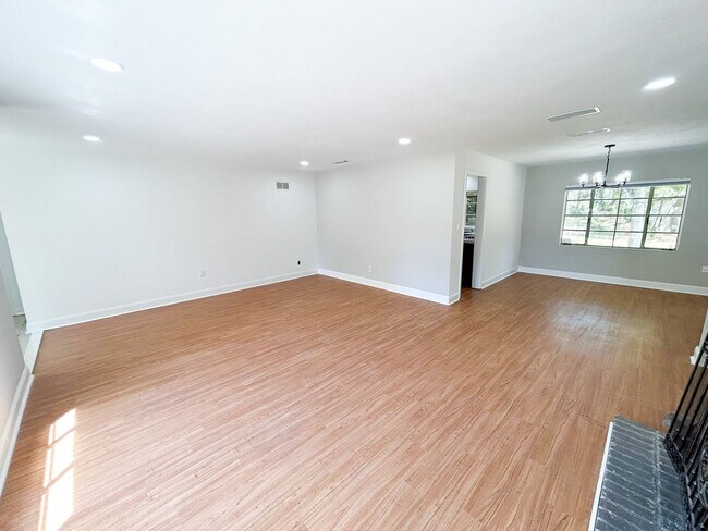 Foto del edificio - 1417 NW 17th St