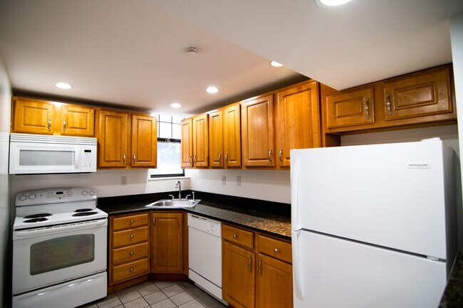 Foto del edificio - Modern Studio Apartment in Fenway