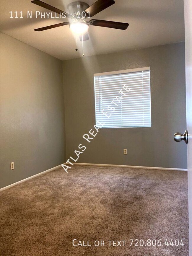 Building Photo - ***One Month Free***2 Bedroom 1 Bath close...