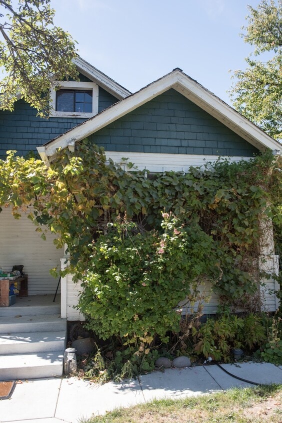 Primary Photo - 127 1/2 Keystone Ave