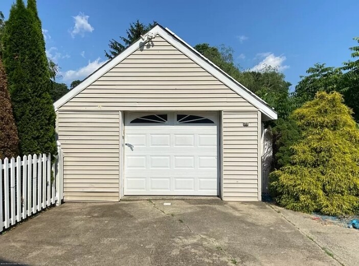 Building Photo - 297 S Hope Chapel Rd