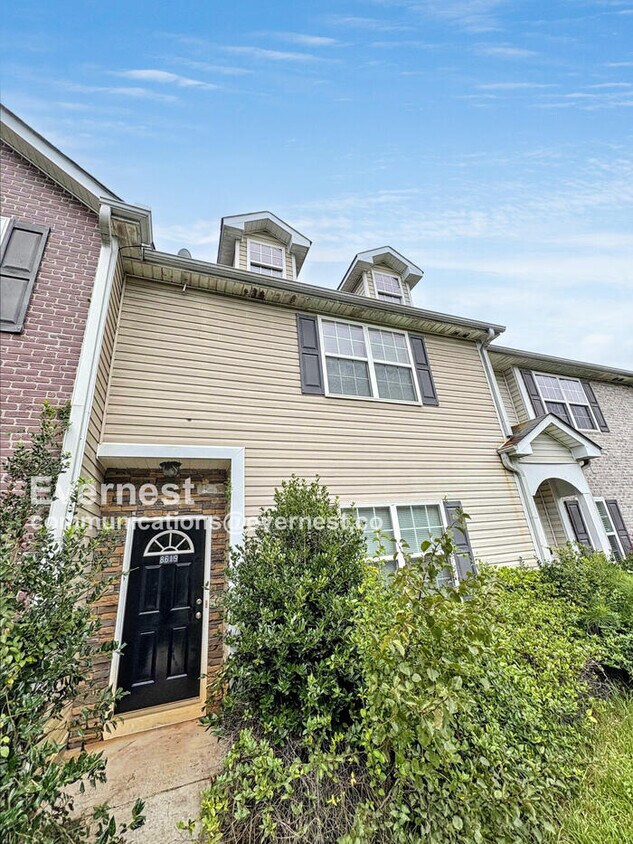 Foto principal - 8619 Thomas Rd