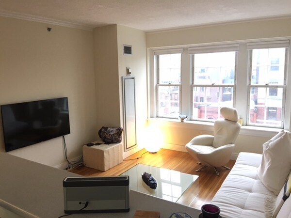 Foto del edificio - 534 Beacon St