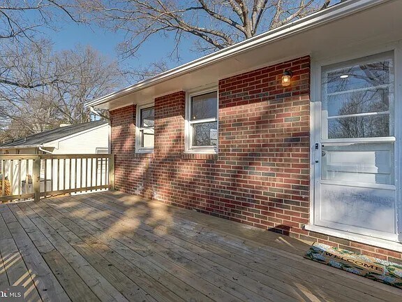 Foto del edificio - 302 Harris Rd