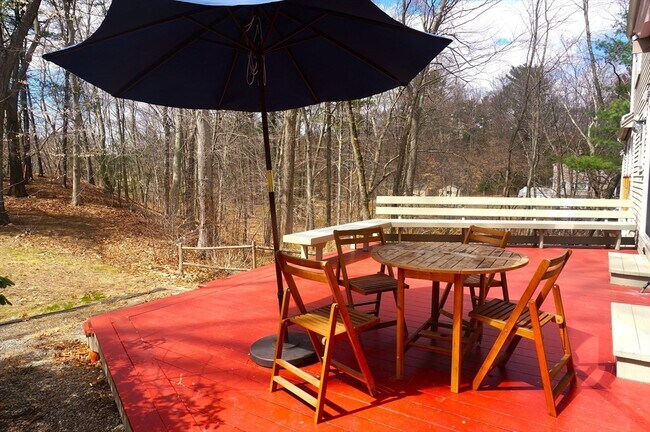 Building Photo - 18 Pequot Rd