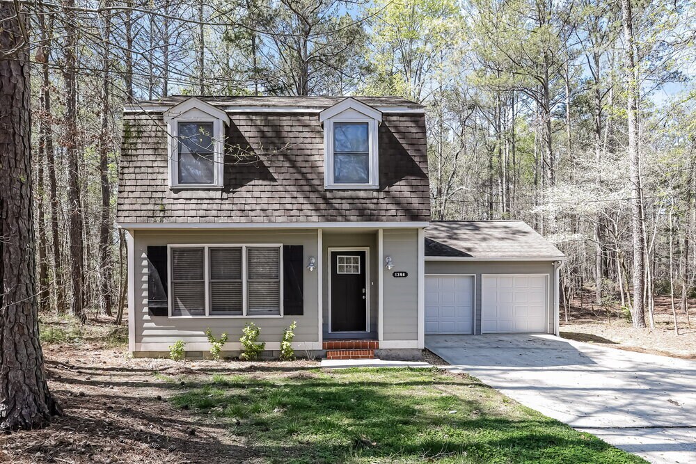 Foto principal - 1398 Lakeview Pkwy