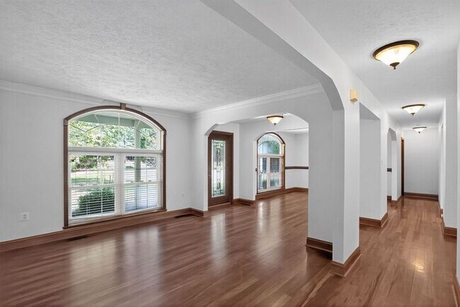 Foto del edificio - 19281 King James Pkwy