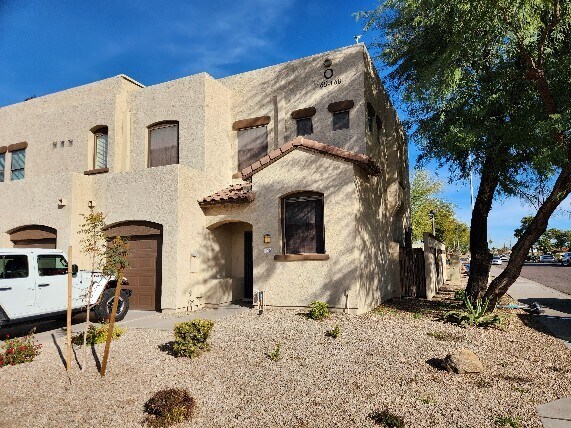 Front View - 1886 E Don Carlos Ave