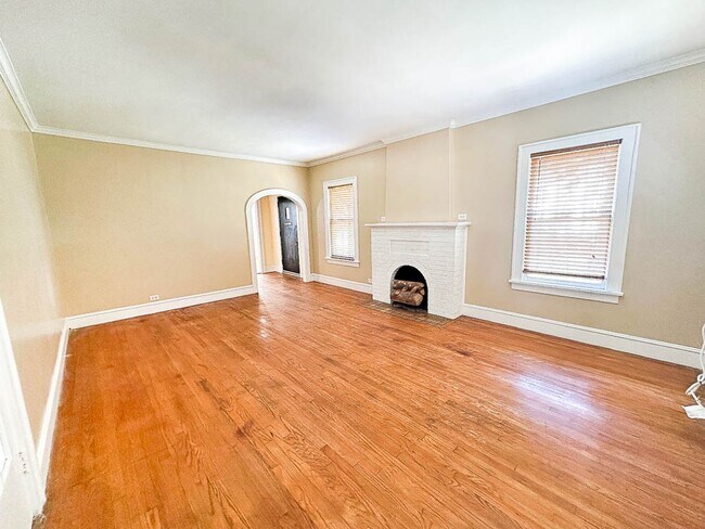 Foto del edificio - Large 4 bedroom in Highland!