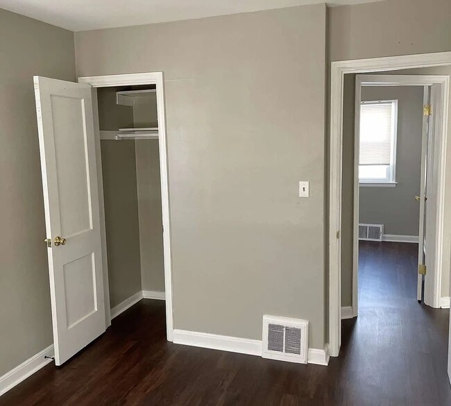 Foto del edificio - Cozy 4 bedroom, 1 bathroom Cape cod.