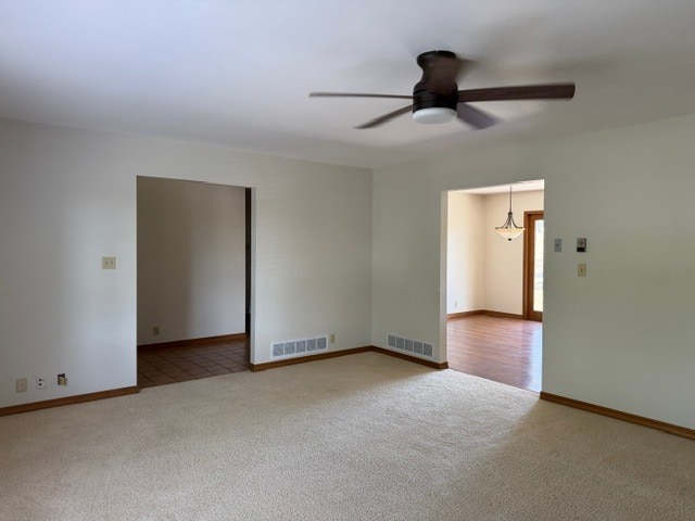 Foto del edificio - 2785 Douglas Fir Rd