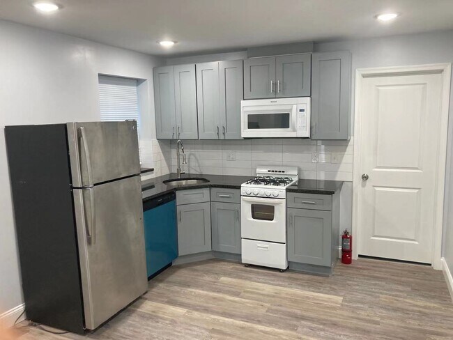 cocina - 3219 Hamilton St